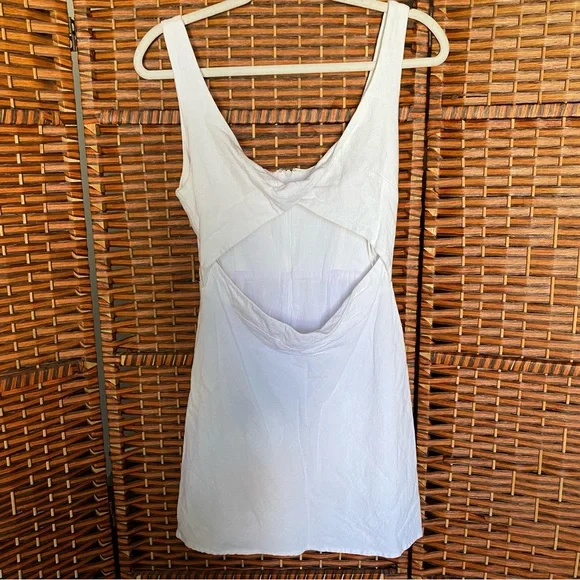 Petal & Pup White Front Twist Cutout Mini Dress - Picture 4 of 6